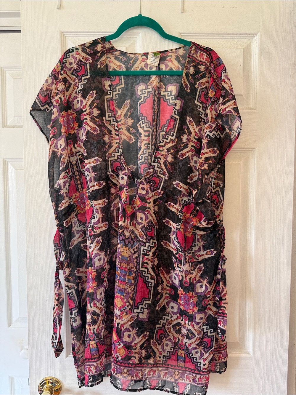 BECCA Black and Pink Patterned Swim Coverup